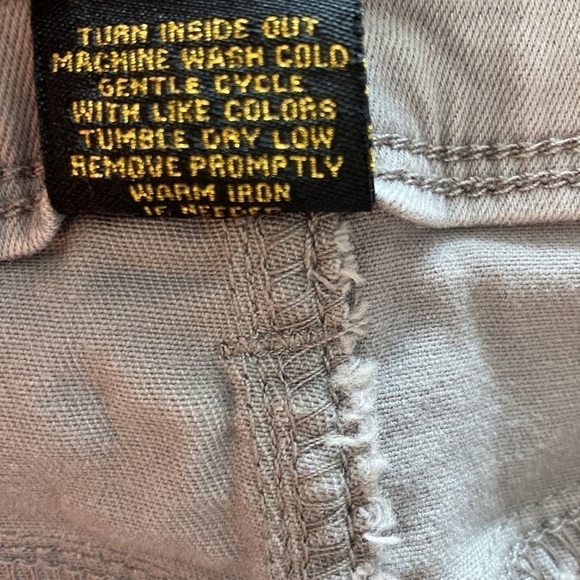 Iman gray jeggings. 10 short
C - Picture 6 of 14